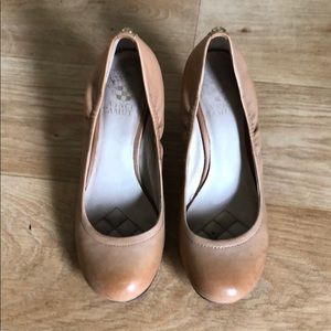 Vince Camuto Wedges Size 6